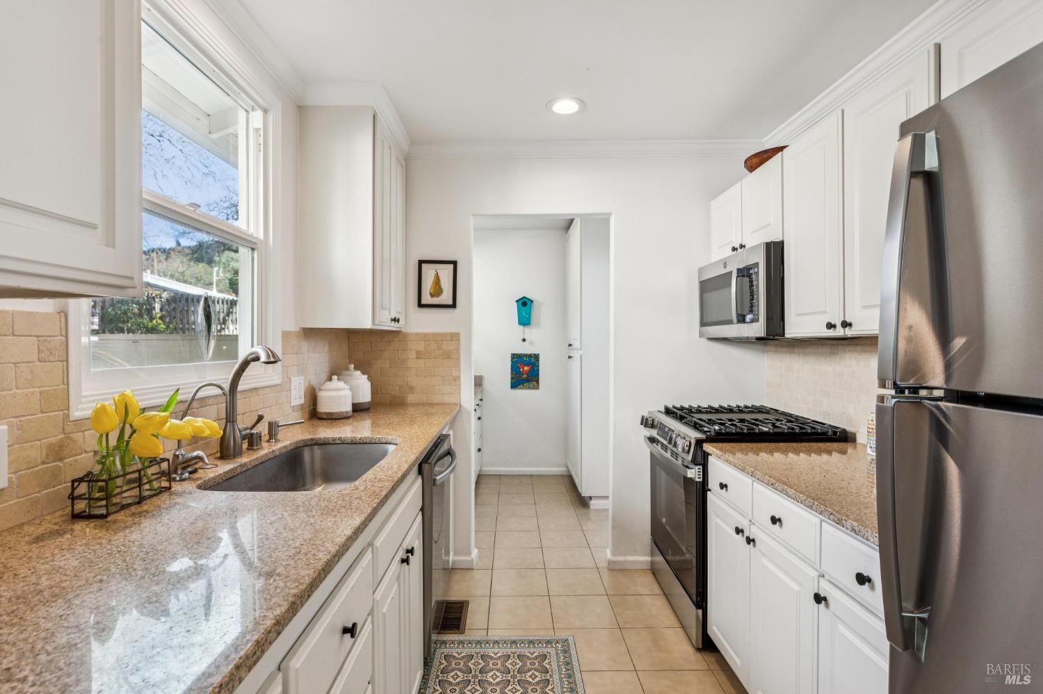 605 Calle Del Monte Sonoma CA 95476