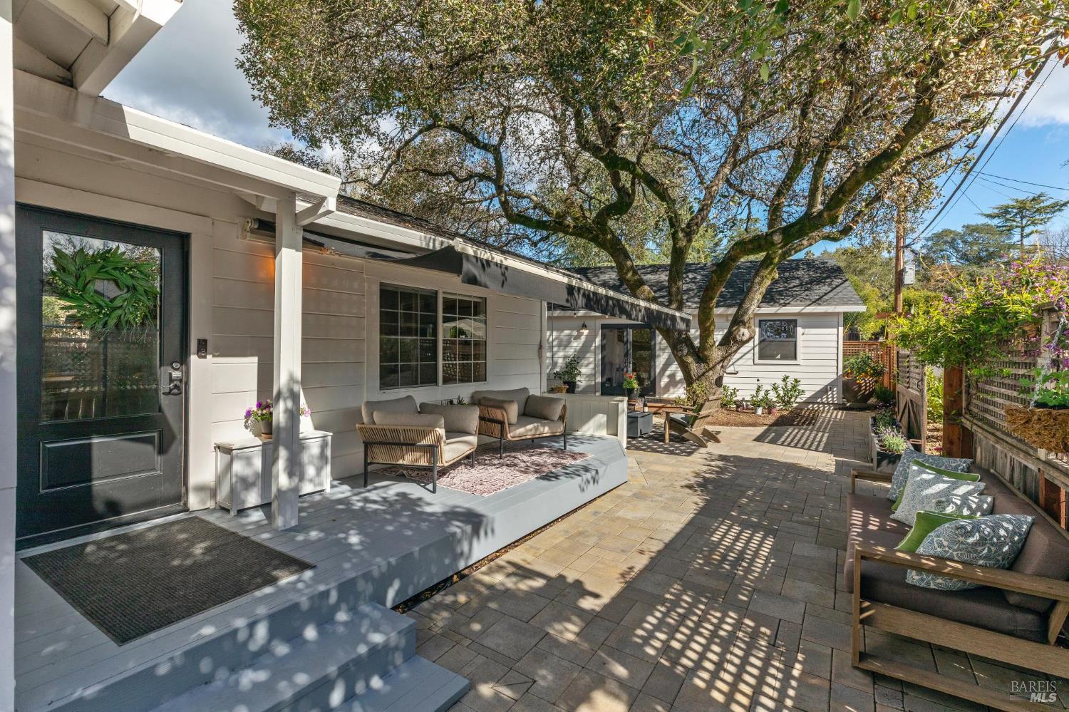 605 Calle Del Monte Sonoma CA 95476
