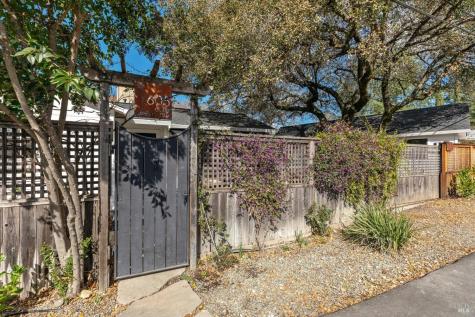 605 Calle Del Monte Sonoma CA 95476