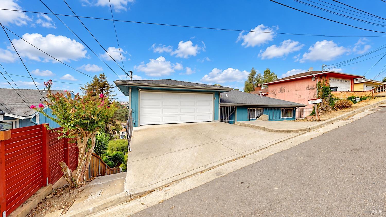 9515 Castlewood Street Oakland CA 94605