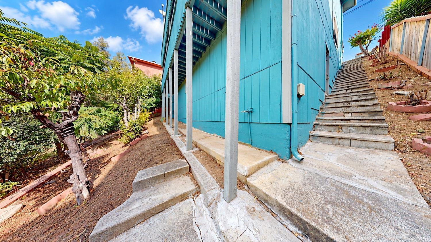 9515 Castlewood Street Oakland CA 94605