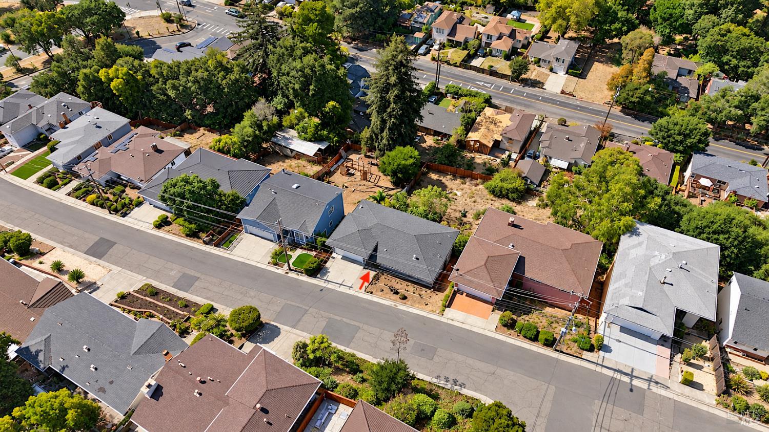 9515 Castlewood Street Oakland CA 94605