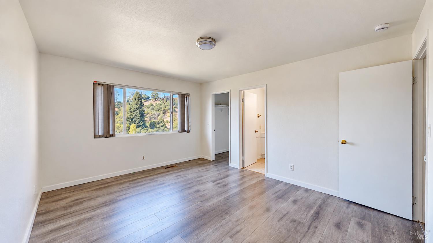 9515 Castlewood Street Oakland CA 94605