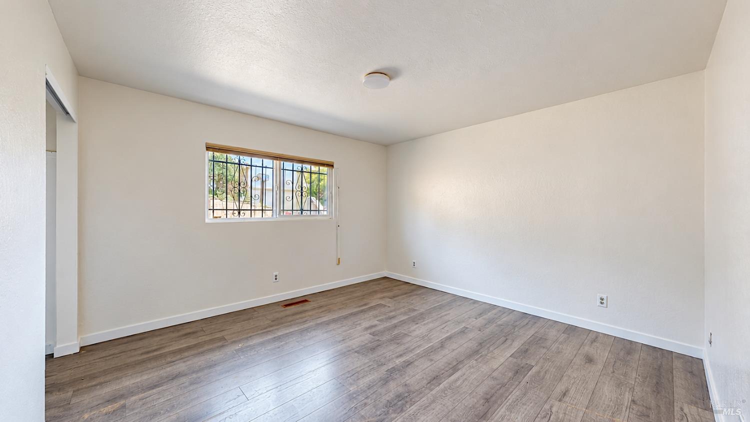 9515 Castlewood Street Oakland CA 94605