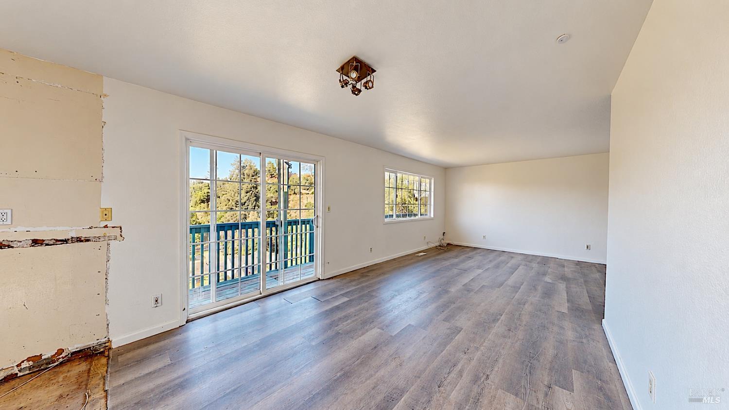 9515 Castlewood Street Oakland CA 94605