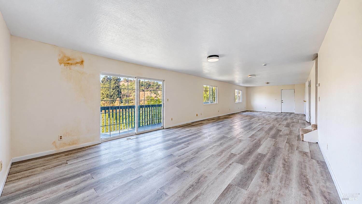 9515 Castlewood Street Oakland CA 94605