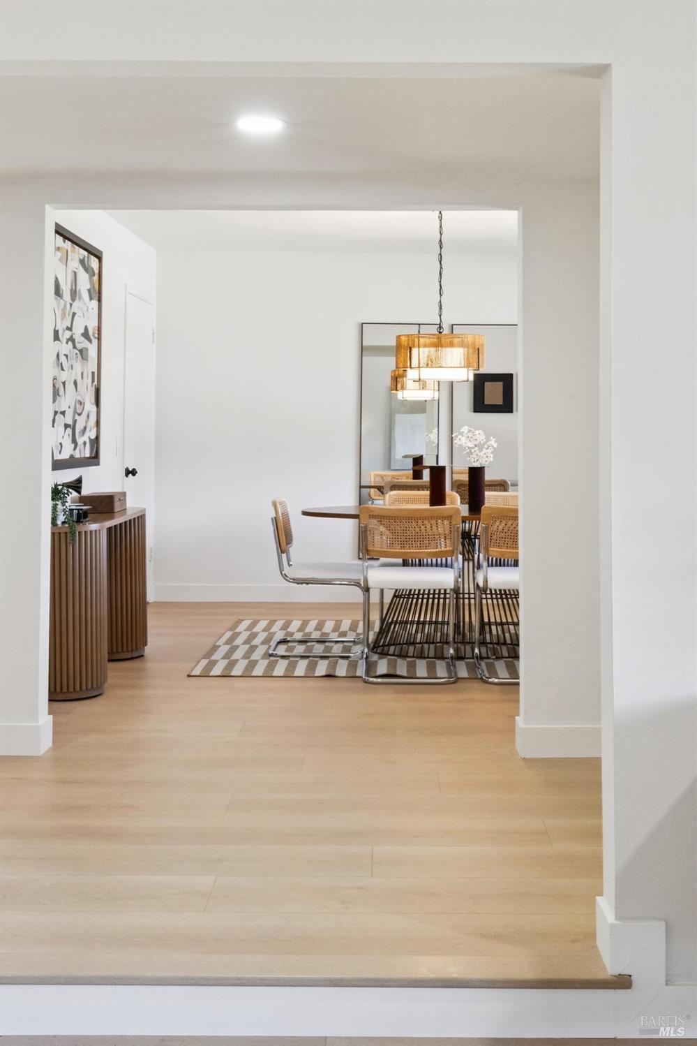 8 W Castlewood Drive San Rafael CA 94901