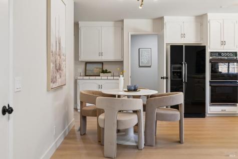 8 W Castlewood Drive San Rafael CA 94901