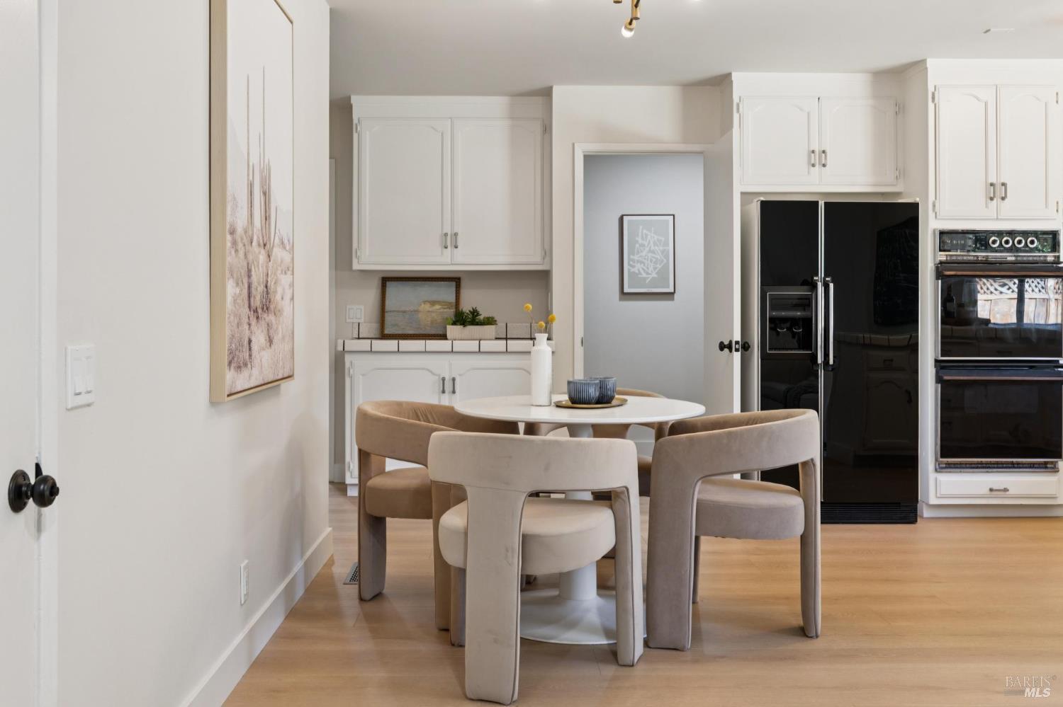 8 W Castlewood Drive San Rafael CA 94901