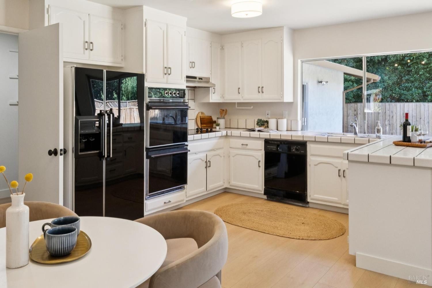 8 W Castlewood Drive San Rafael CA 94901