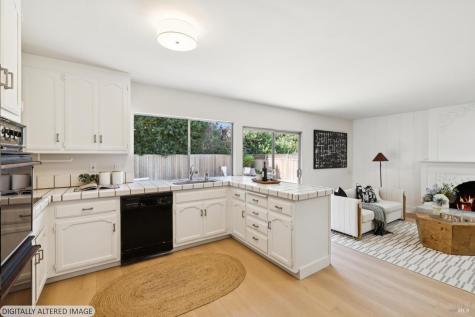 8 W Castlewood Drive San Rafael CA 94901