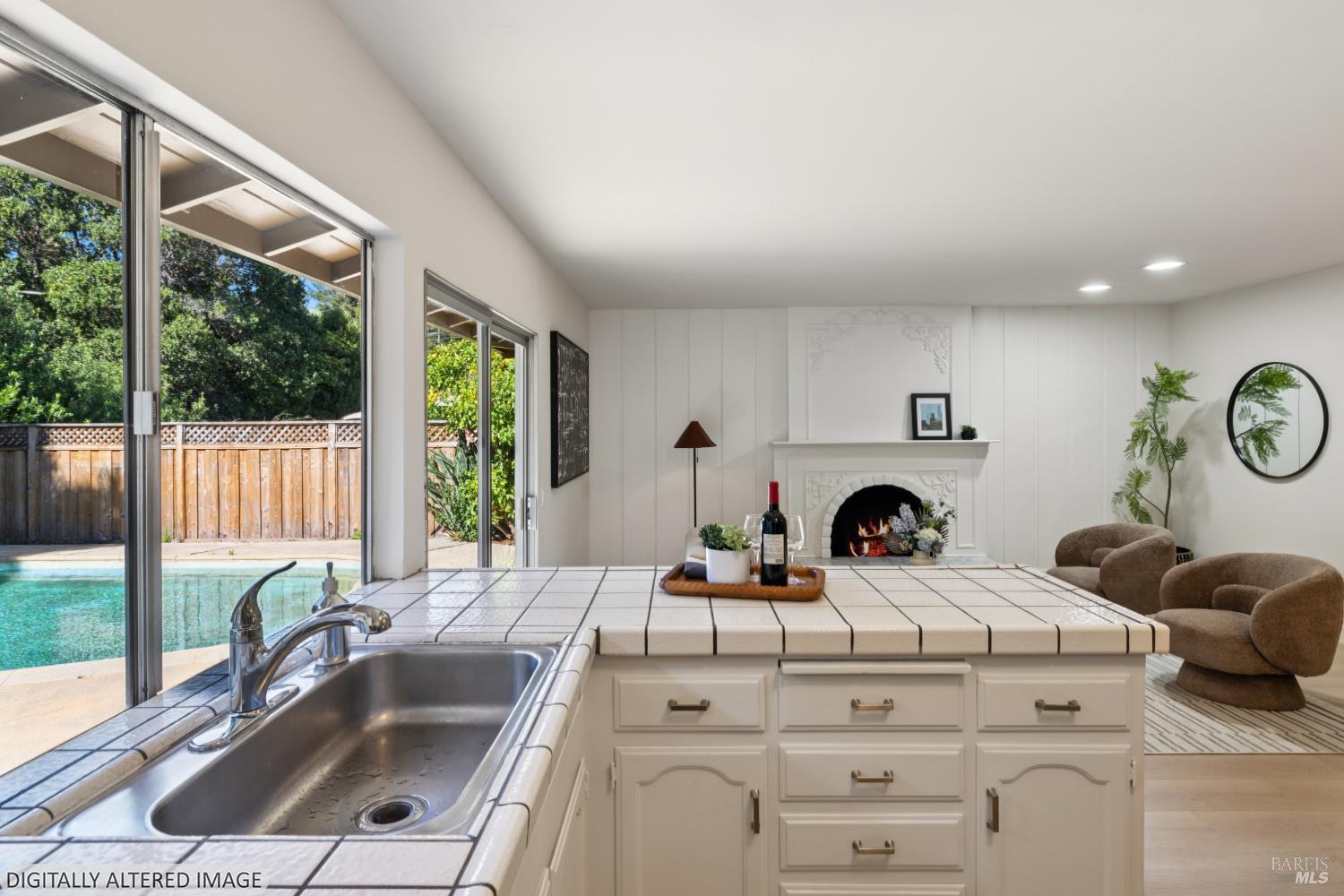 8 W Castlewood Drive San Rafael CA 94901