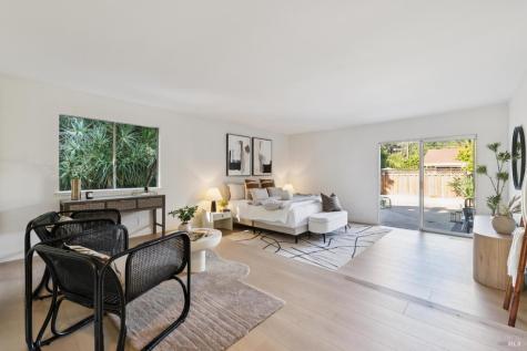 8 W Castlewood Drive San Rafael CA 94901