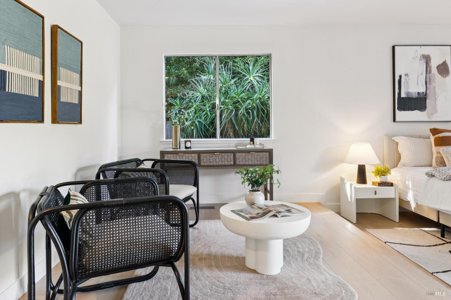 8 W Castlewood Drive San Rafael CA 94901