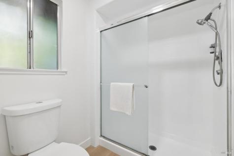 8 W Castlewood Drive San Rafael CA 94901