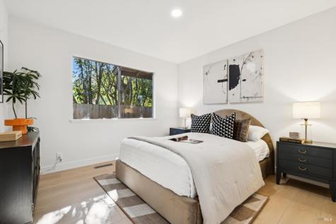 8 W Castlewood Drive San Rafael CA 94901