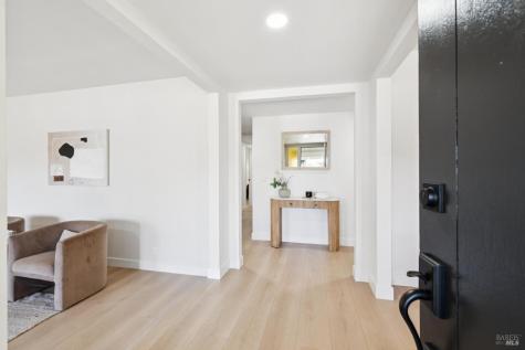 8 W Castlewood Drive San Rafael CA 94901