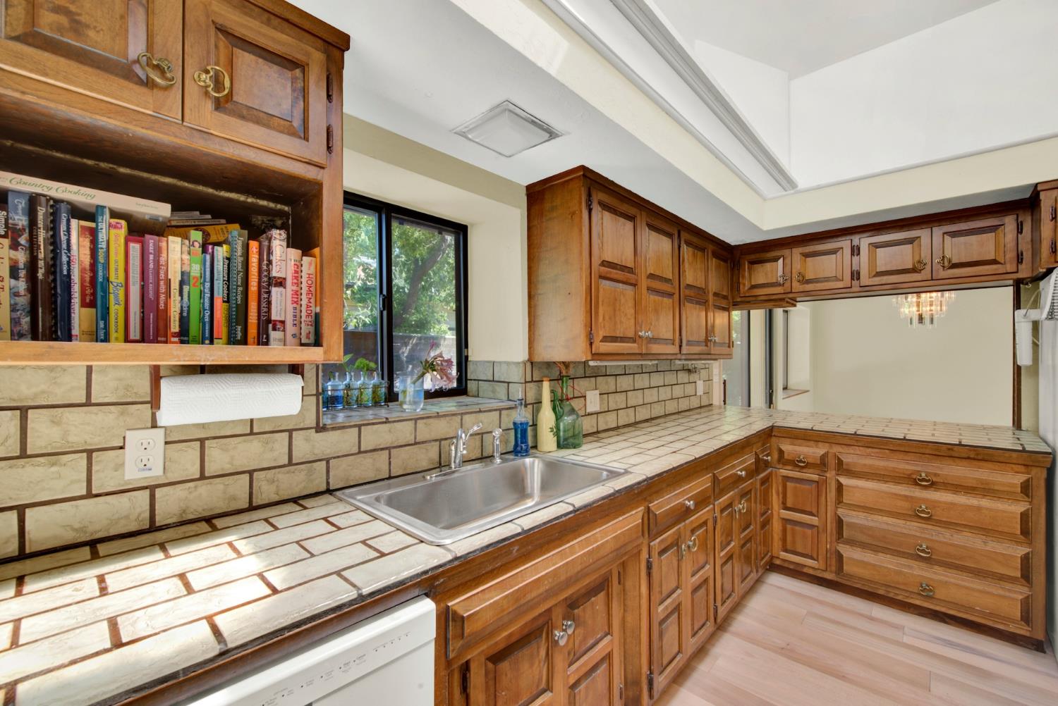 2225 Franco Lane Sacramento CA 95821
