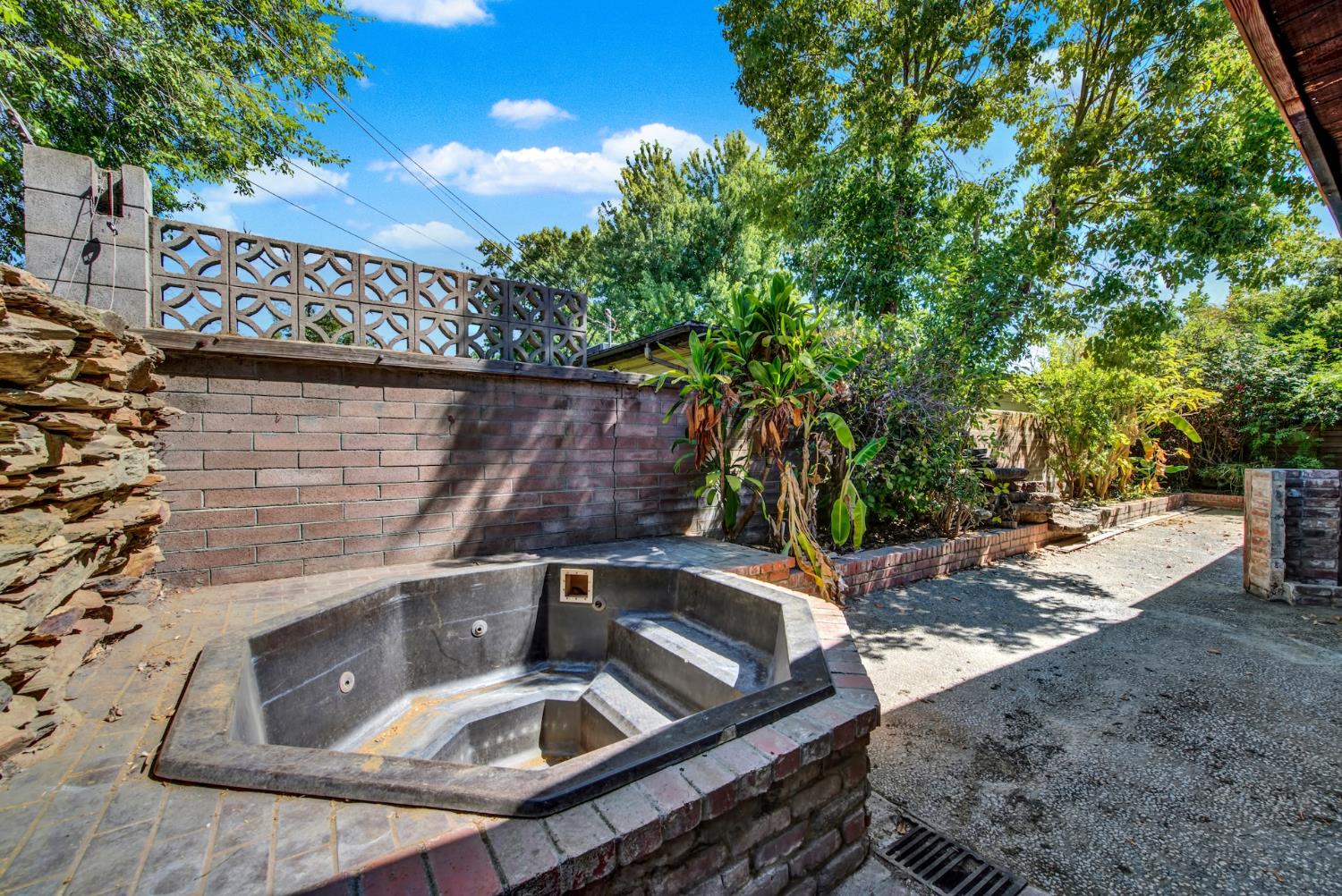 2225 Franco Lane Sacramento CA 95821