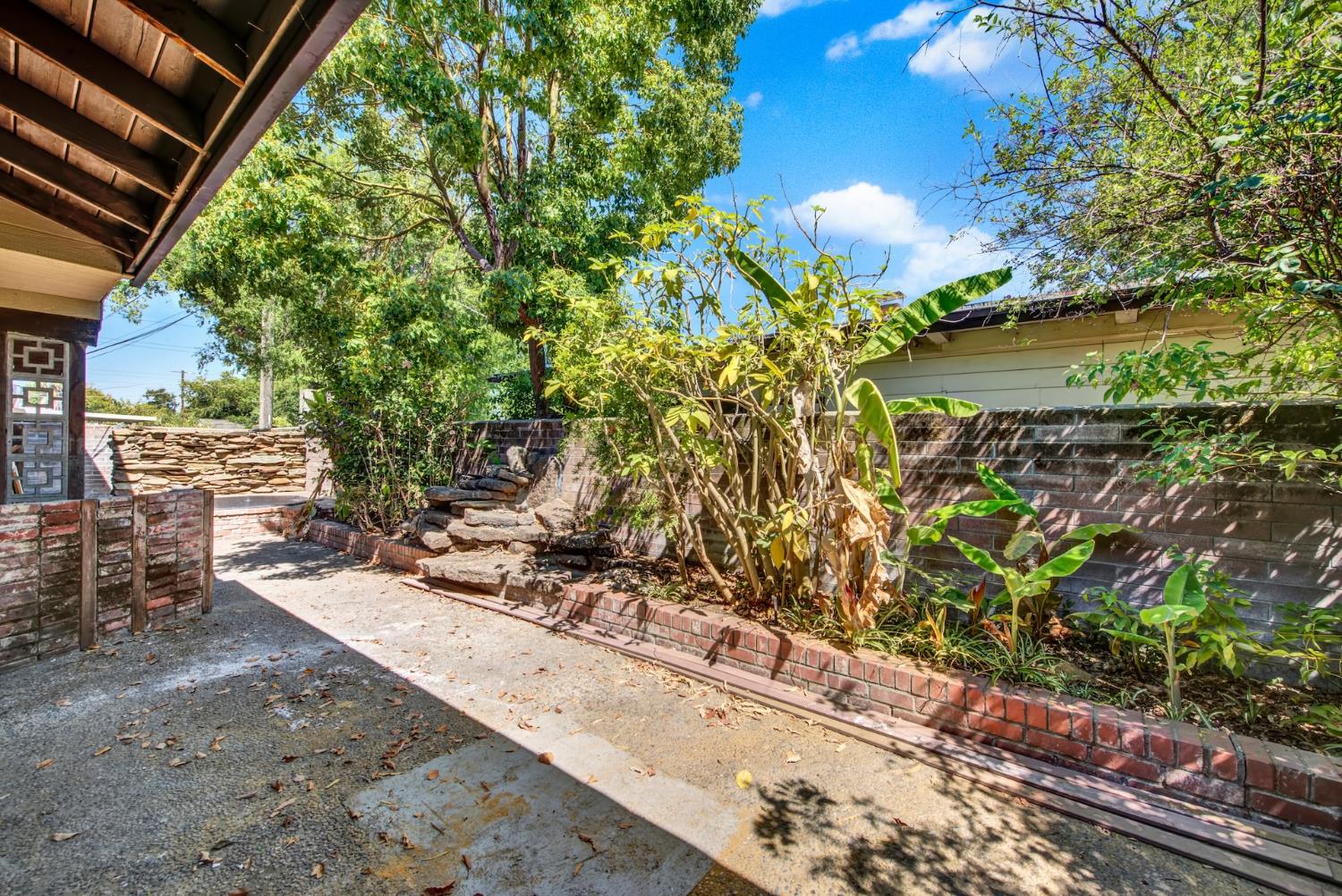 2225 Franco Lane Sacramento CA 95821