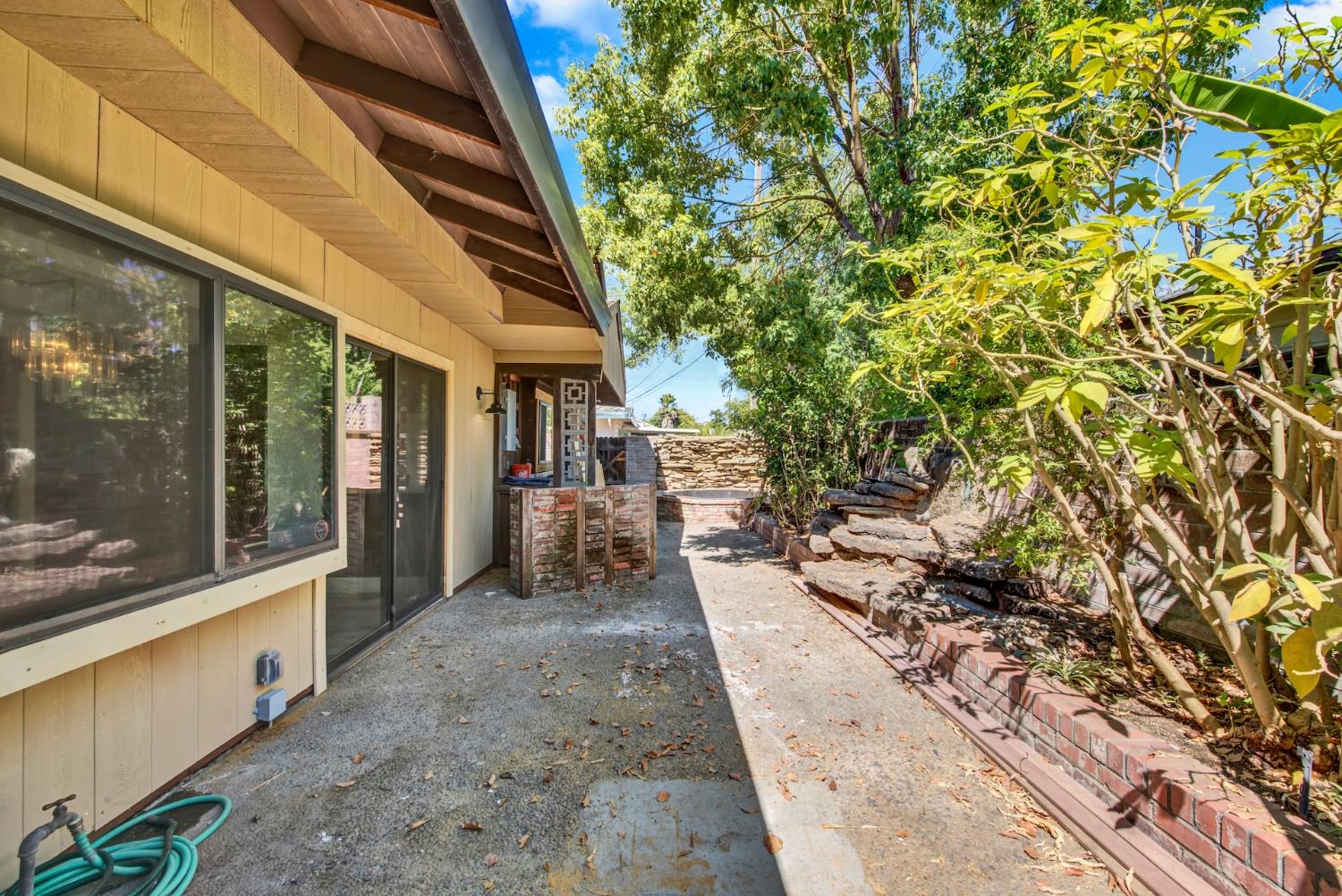 2225 Franco Lane Sacramento CA 95821