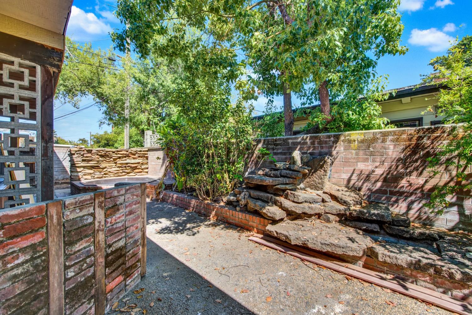 2225 Franco Lane Sacramento CA 95821