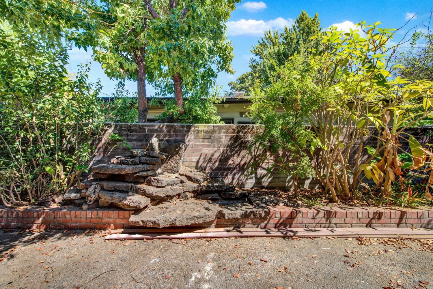 2225 Franco Lane Sacramento CA 95821