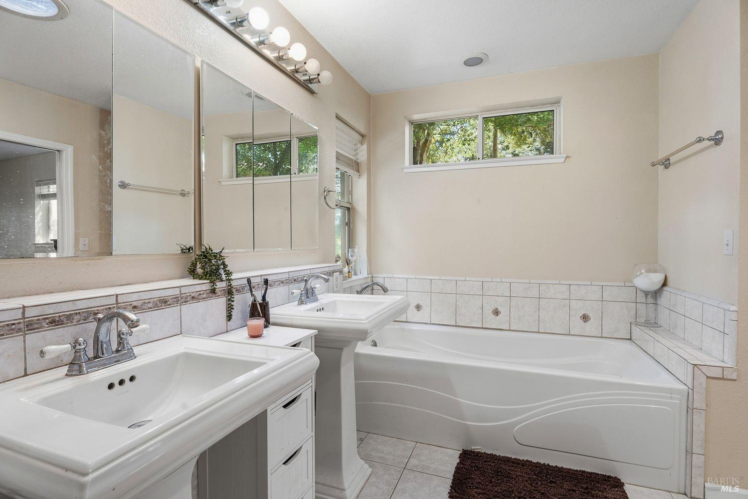25843 Bear Lane Willits CA 95490