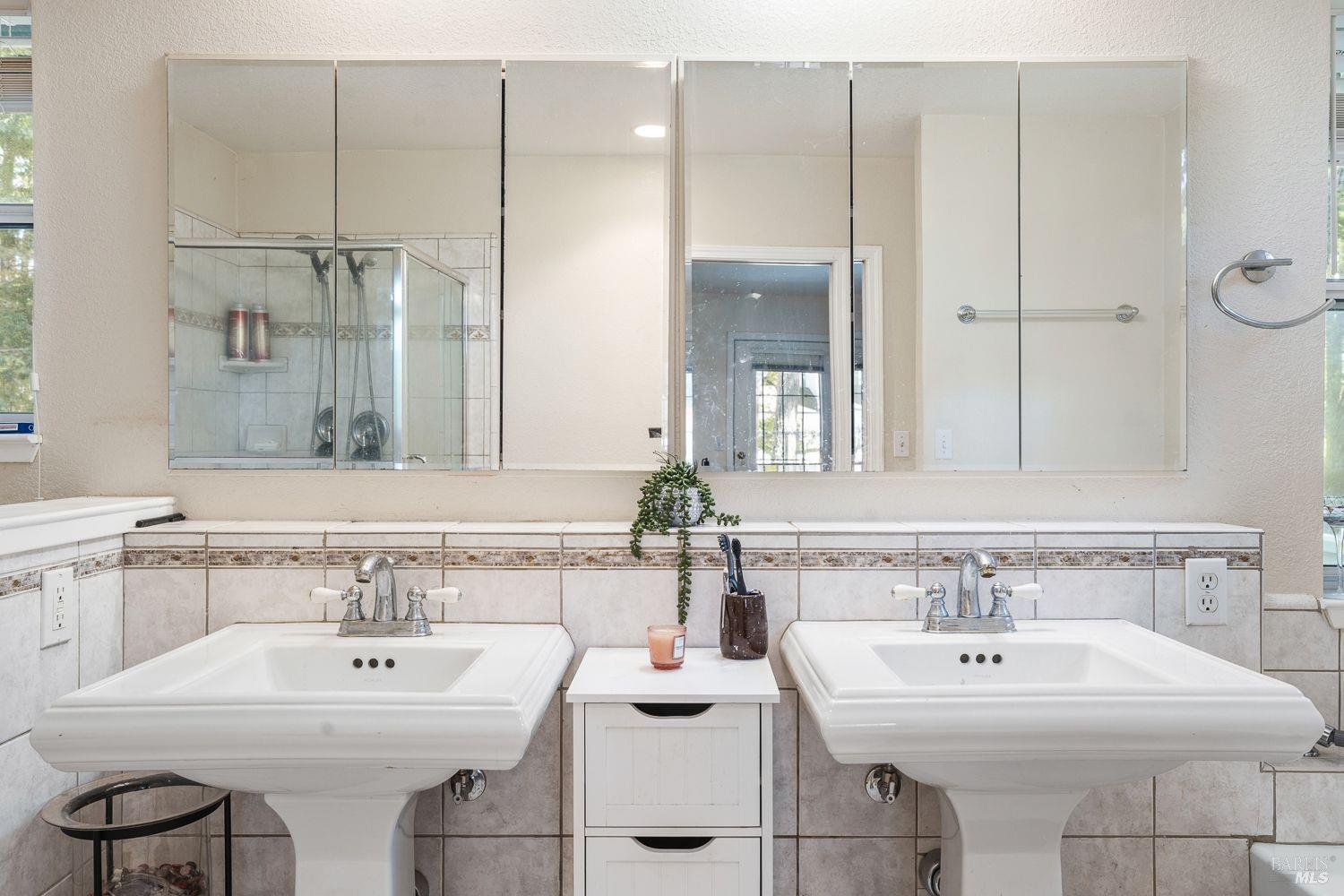 25843 Bear Lane Willits CA 95490
