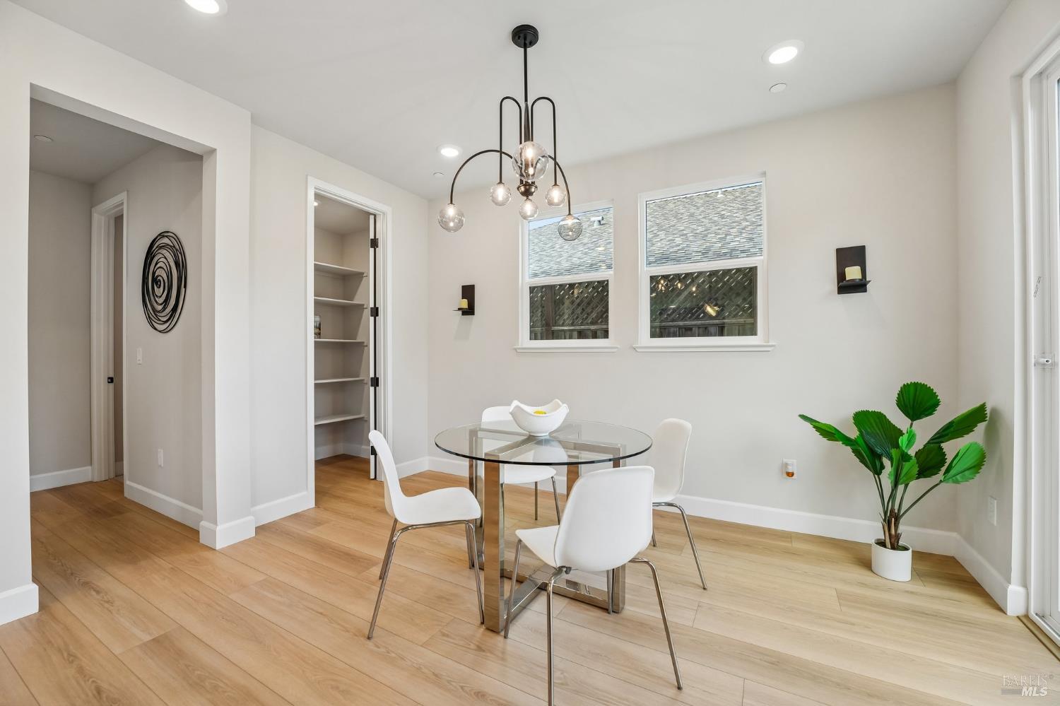 1973 Gardenview Circle Santa Rosa CA 95403