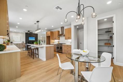 1973 Gardenview Circle Santa Rosa CA 95403