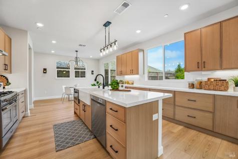 1973 Gardenview Circle Santa Rosa CA 95403