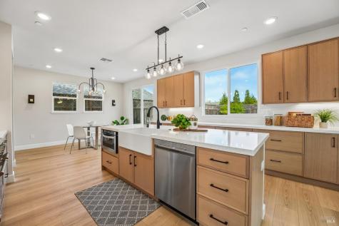 1973 Gardenview Circle Santa Rosa CA 95403