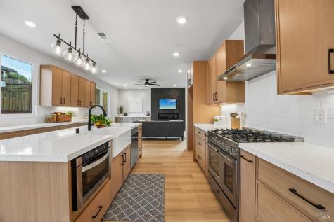 1973 Gardenview Circle Santa Rosa CA 95403