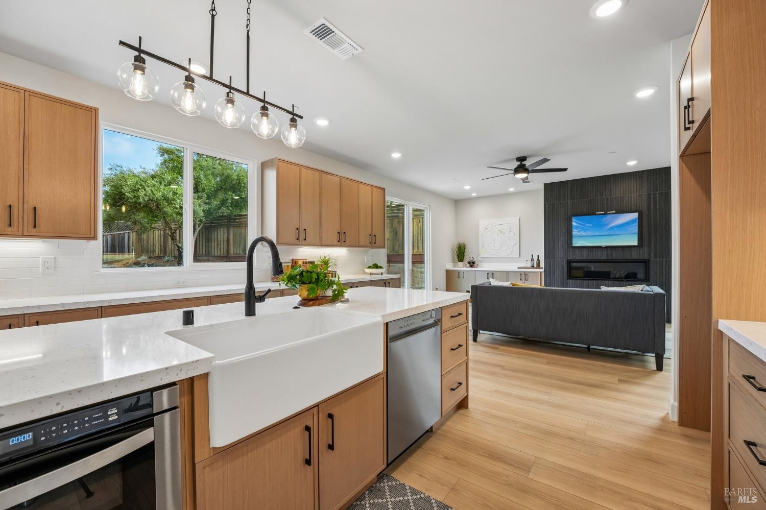 1973 Gardenview Circle Santa Rosa CA 95403