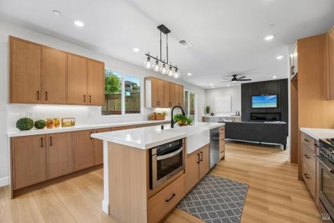 1973 Gardenview Circle Santa Rosa CA 95403