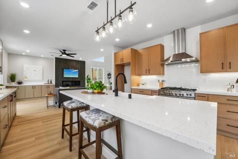 1973 Gardenview Circle Santa Rosa CA 95403