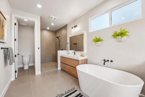 1973 Gardenview Circle Santa Rosa CA 95403