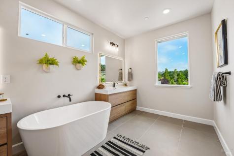 1973 Gardenview Circle Santa Rosa CA 95403