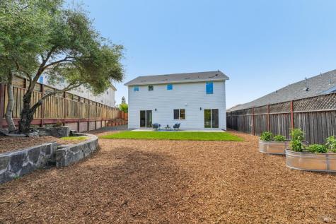 1973 Gardenview Circle Santa Rosa CA 95403