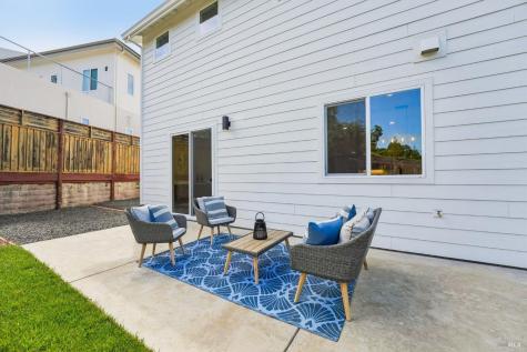 1973 Gardenview Circle Santa Rosa CA 95403