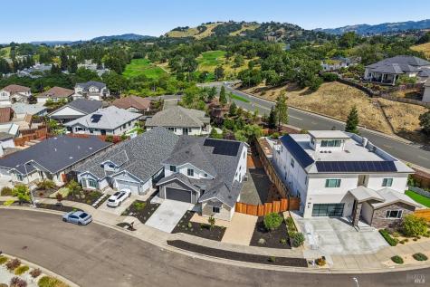 1973 Gardenview Circle Santa Rosa CA 95403