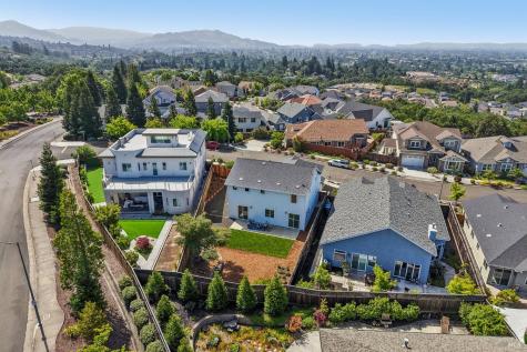 1973 Gardenview Circle Santa Rosa CA 95403