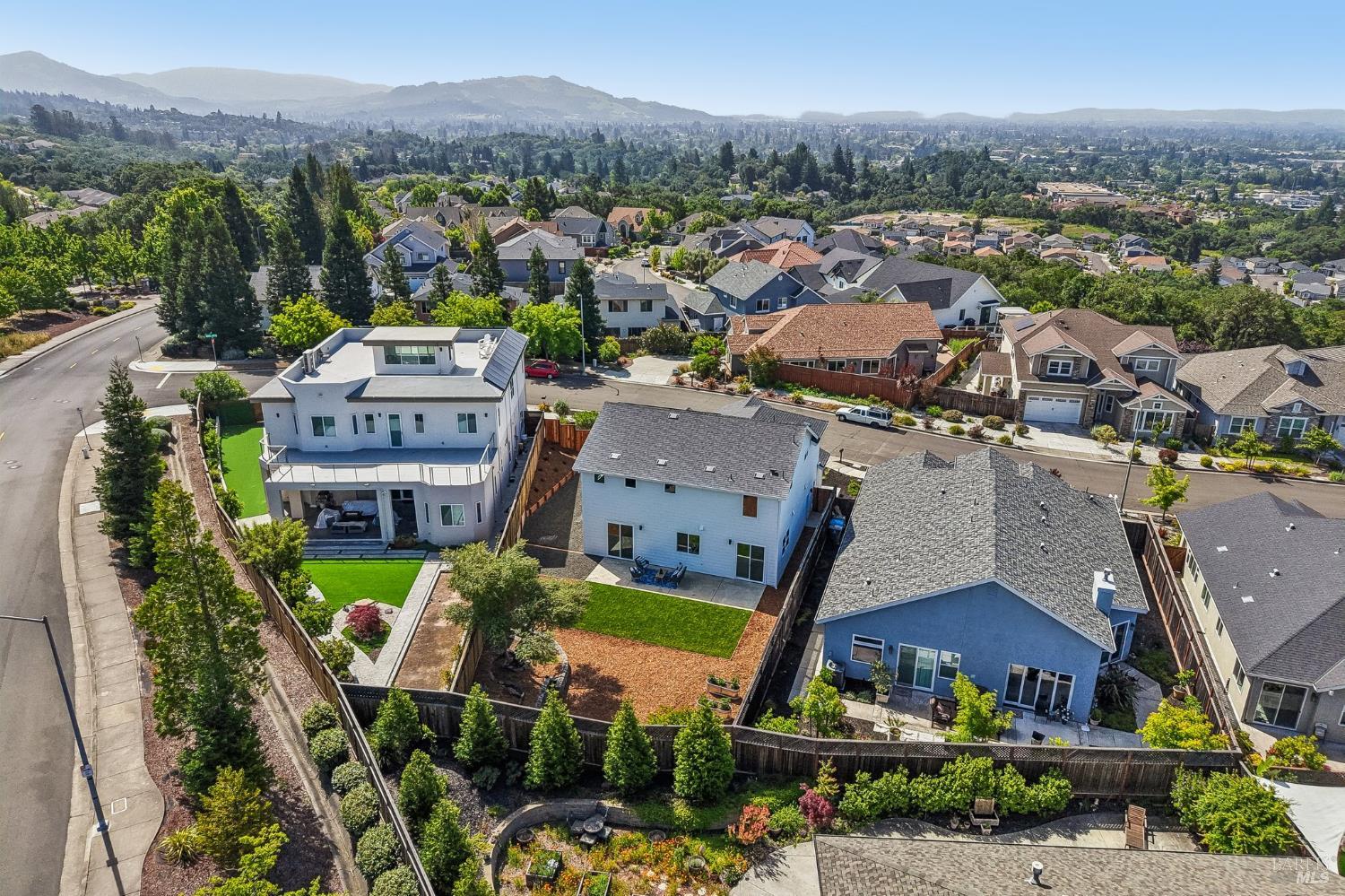 1973 Gardenview Circle Santa Rosa CA 95403
