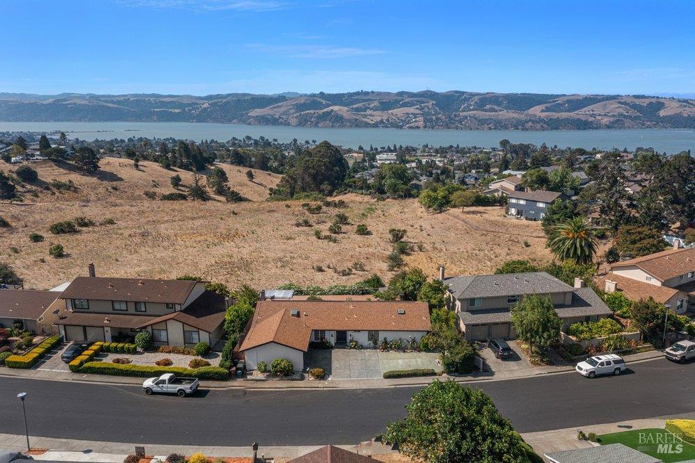 406 Larkin Drive Benicia CA 94510