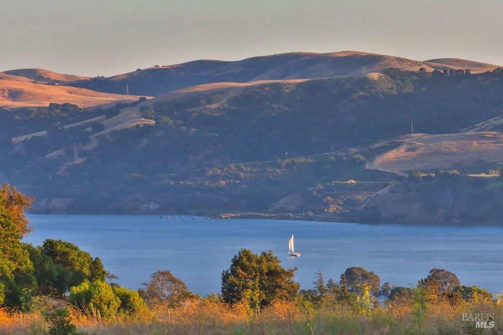 406 Larkin Drive Benicia CA 94510