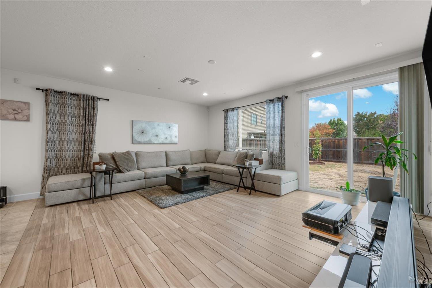 538 Sawyer Drive Vacaville CA 95687