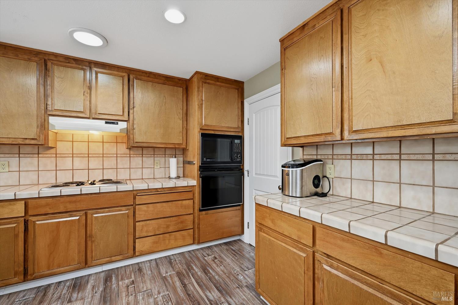 19246 N Shore Court Hidden Valley Lake CA 95467