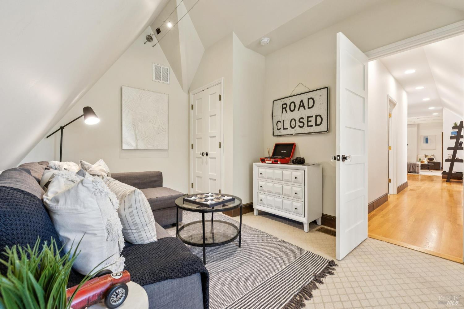 87 Forbes Avenue San Rafael CA 94901