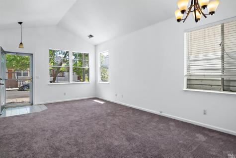 1447 Tammy Way Santa Rosa CA 95401